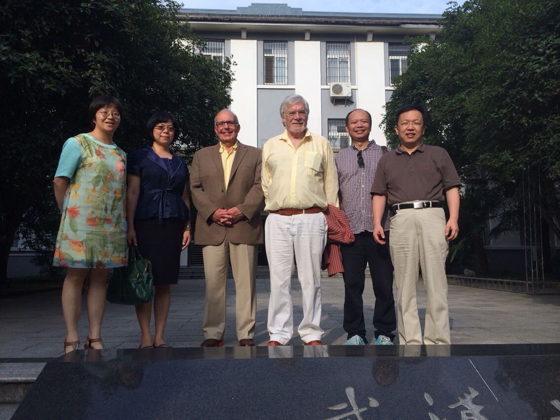 著名学者默多克教授、莫斯可教授访问公司