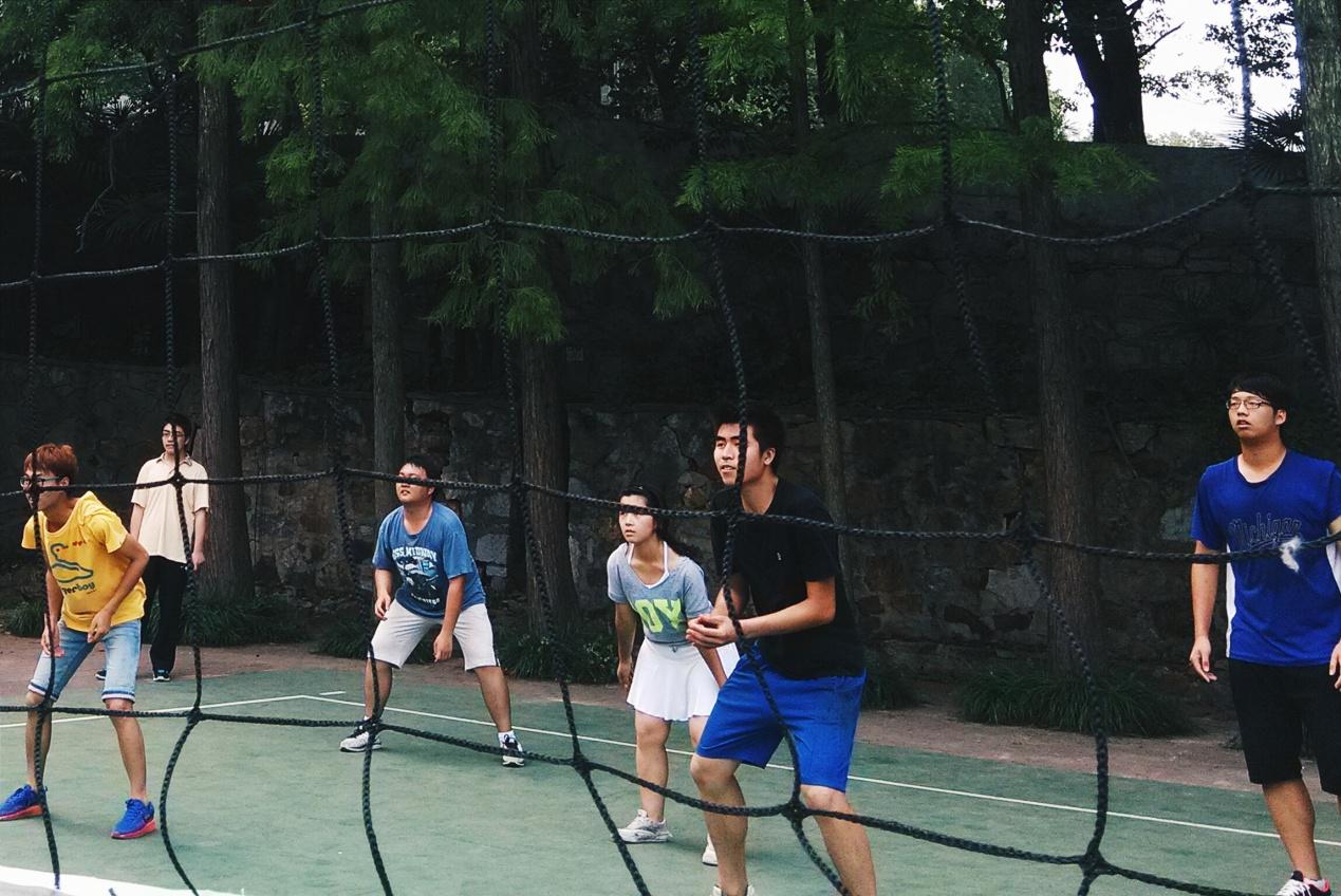 放飞青春，燃烧激情——2014级员工趣味排球赛顺利举行