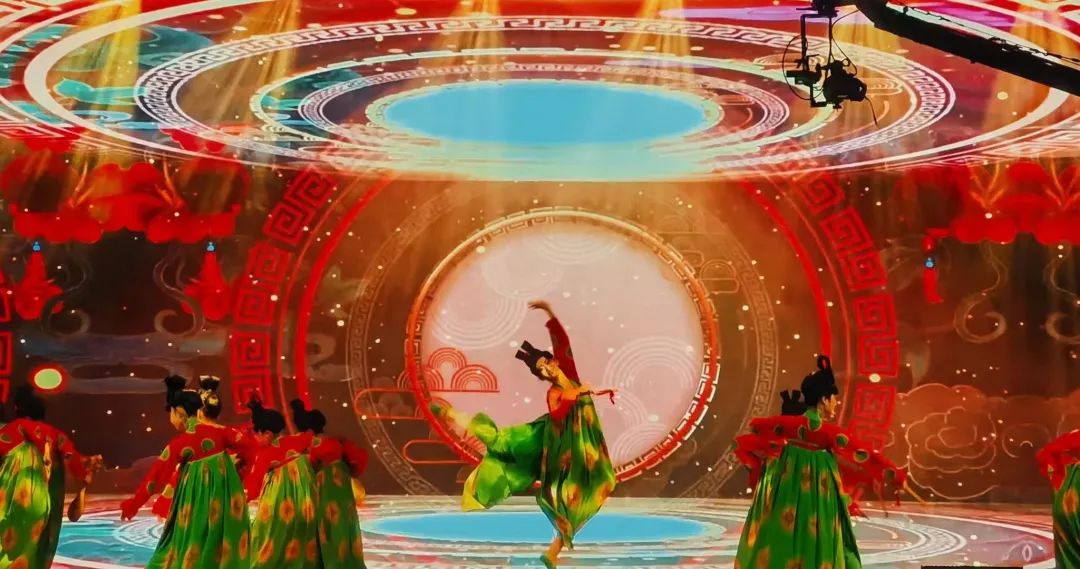 新闻公司荣获tyc33455cc太阳集团第三十三届金秋舞蹈大赛季军